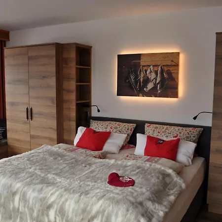 Gaestehaeuser Schwemmbauer 4*