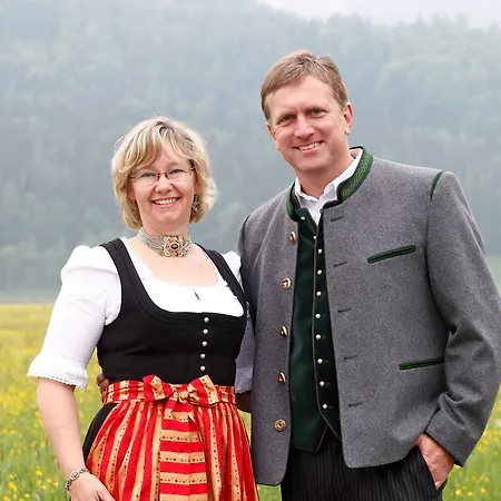 Gaestehaeuser Schwemmbauer 4*