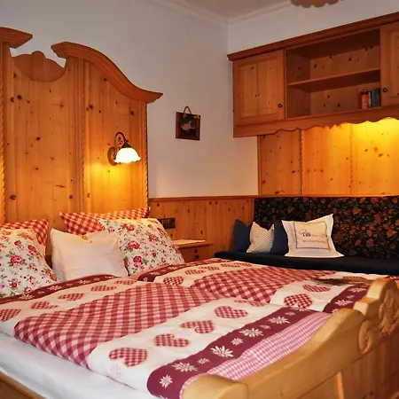 Gæstehus Gaestehaeuser Schwemmbauer 4*