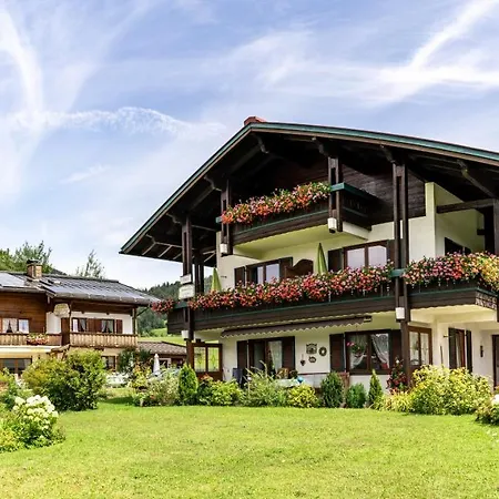 Gaestehaeuser Schwemmbauer 4*