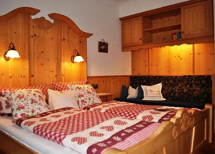 Guest house Gaestehaeuser Schwemmbauer 4*